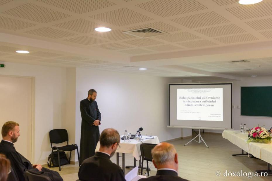 Suținerea publică a tezei de doctorat / Foto: Mihail Vrăjitoru Suținerea publică a tezei de doctorat / Foto: Mihail Vrăjitoru